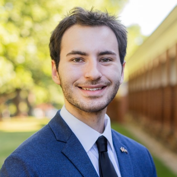 Headshot of Dylan Craig